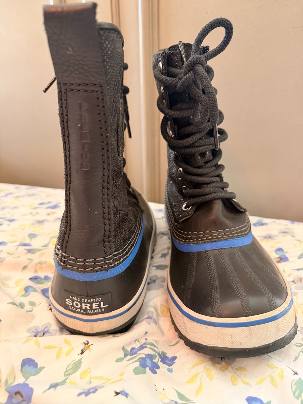 SOREL 1964 Premium CVS Black Snakeskin Waterproof Boots Size 7.5